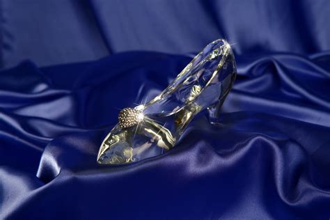 A Glass Slipper: My Fairy Tale? Maybe Not! – An Unexpected Exploration of Beauty Standards and Self-Acceptance